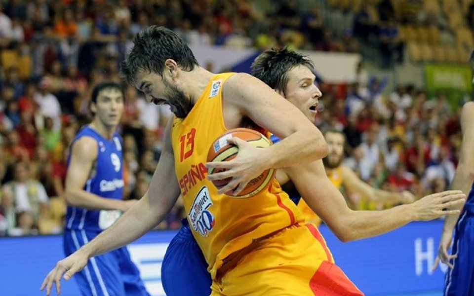 Евробаскет 2013: Испания даде едва 39 точки на Чехия