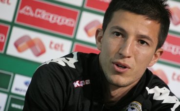 Поражение за Мицански и Карлсруе от Падерборн