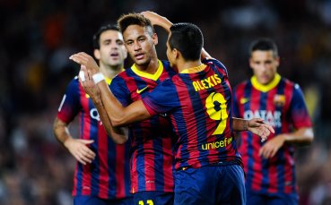 Алексис: Неймар не се прави на Меси