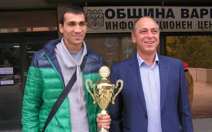 СНИМКИ: Кметът на Варна награди заслужили варненски спортисти