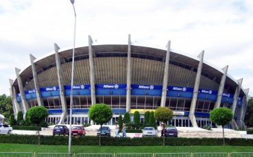 Стартира ремонтът на зала 