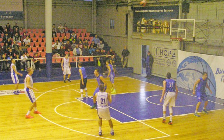 Черно море порт Варна победи ИУ в последната си контрола