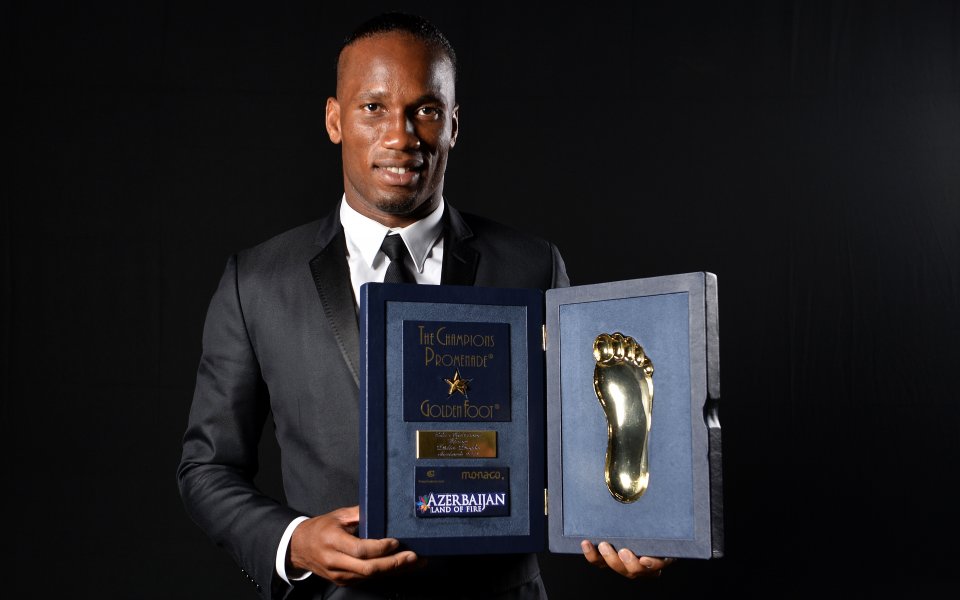 СНИМКИ: Дидие Дрогба спечели Golden Foot 2013