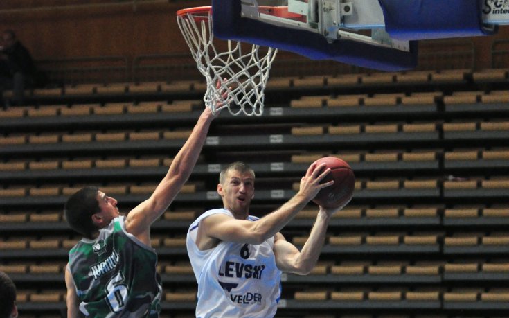 СНИМКИ: Левски и Берое си вкараха почти 200 точки за начало на сезона