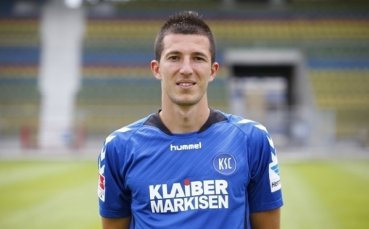 Мицански влезе на смяна при равен за Карлсруе