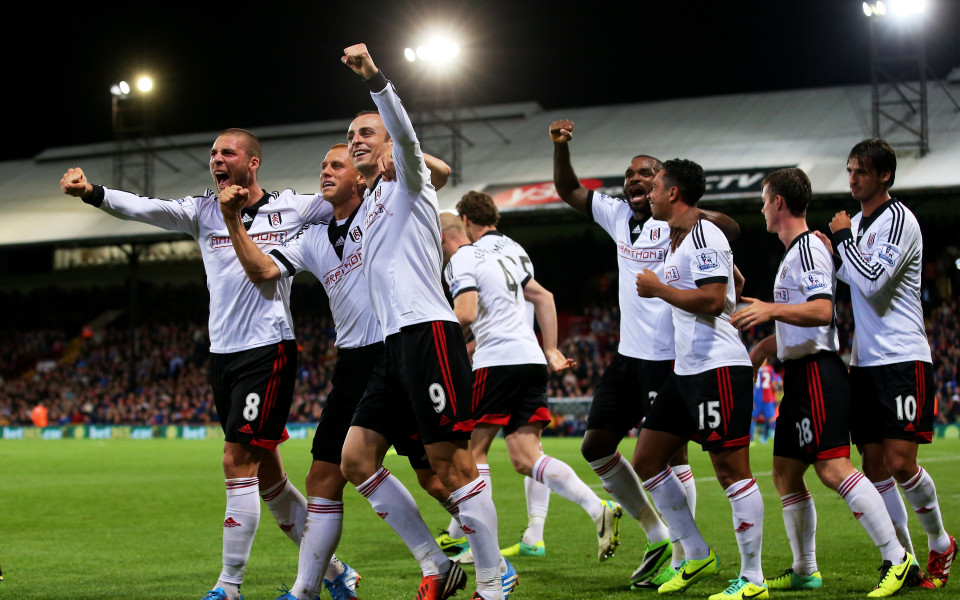 ВИДЕО: Кой от двата гола е по-красив – на Касами или Ван Бастен?