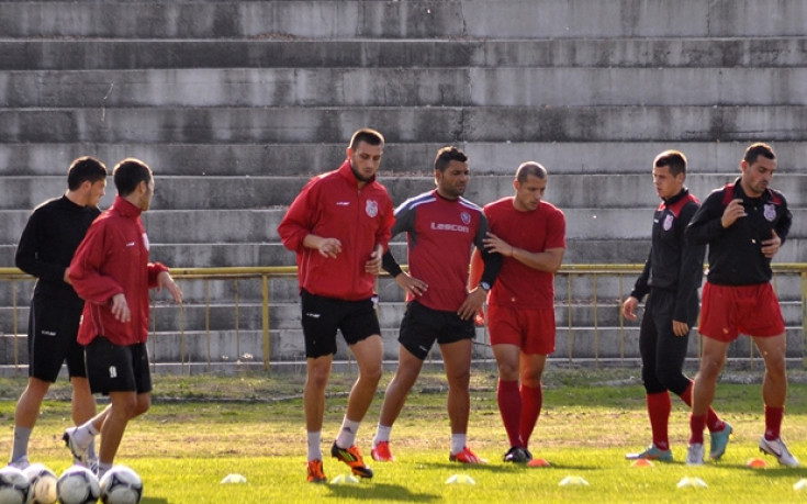 Хасково чака мощна подкрепа за дербито с Монтана