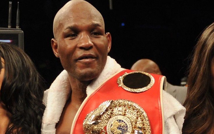 Хопкинс защити титлата си, но не успя да нокаутира Мурат