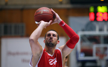 Виденов: Вече няма накъде; взимаме този мач и всичко ще си дойде на мястото