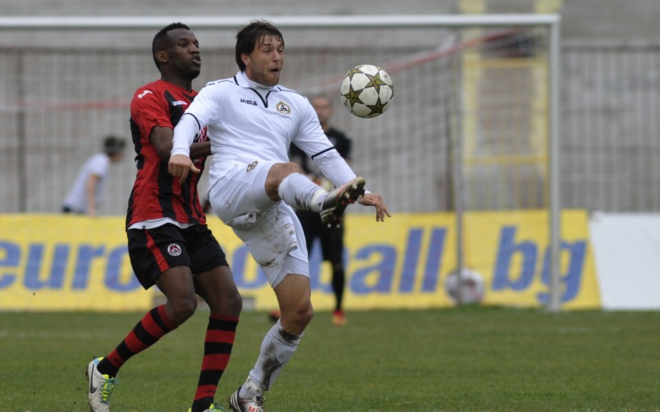 Славия удари Локо Сф в малкото столично дерби за Купата на България