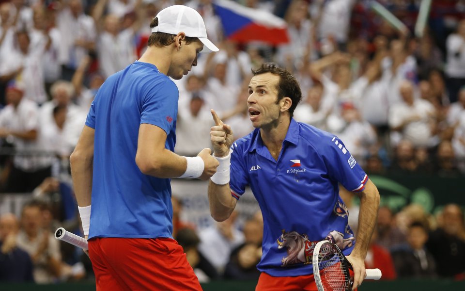 Чехия поведе на Сърбия за Купа Дейвис, Ноле ще трябва да остави своите в играта