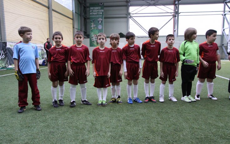 Бейби лигата събра Меси и Любо Пенев