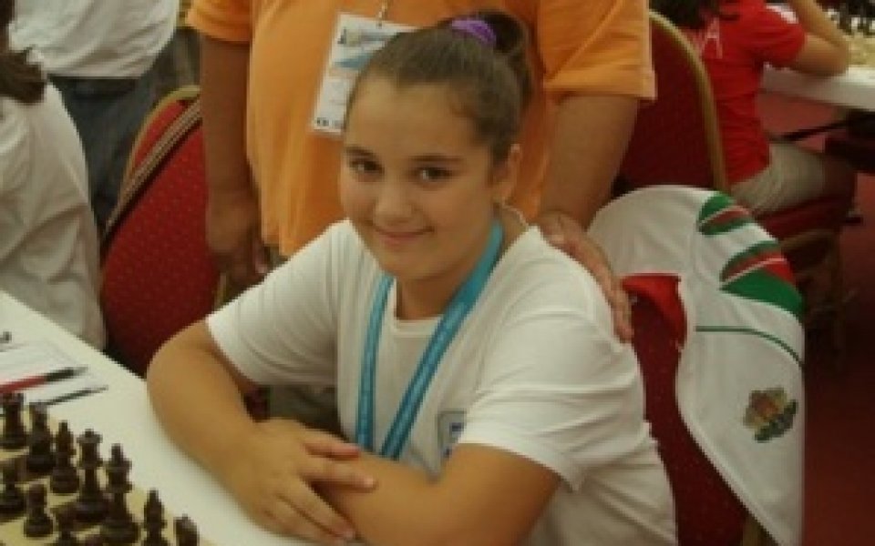 Виктория Радева с нова победа на световното по шахмат