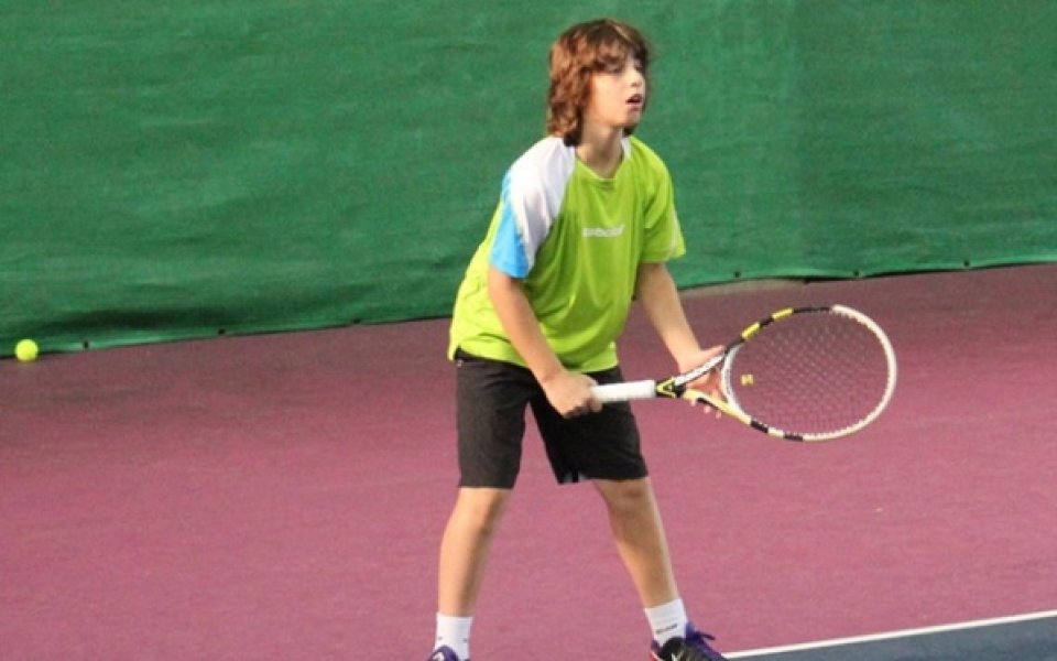 Адриан Андреев остана единствения българин на турнира в Хасково