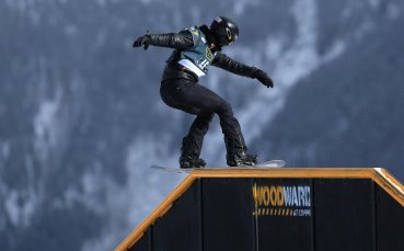 ВИДЕО: Олимпийският шампион Уайт показа на конкуренцията какво я очаква