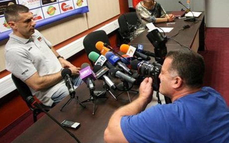 Фоторепортерът Свилен Станоев има нужда от нас, нека му помогнем!