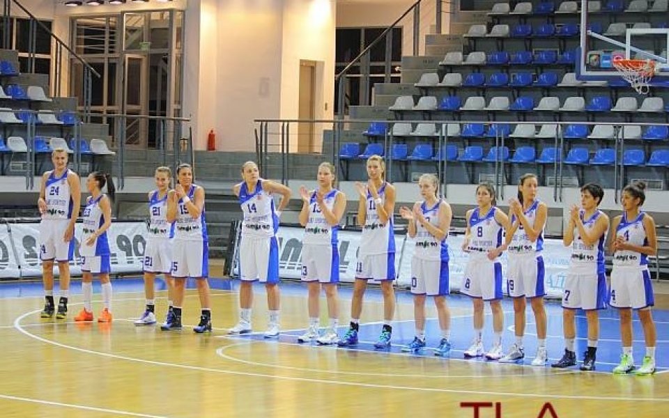 Жените на Рилски спортист започнаха с победа годината