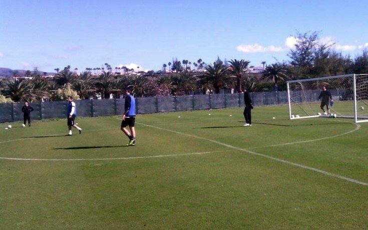 СНИМКИ: В Локо Пд без контузени след мача с ПСВ, само Диего върти обиколки