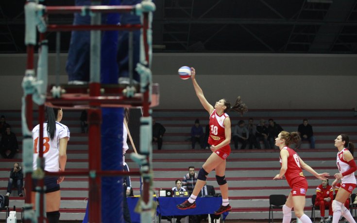 СНИМКИ: Левски разгроми Славия СУ, ЦСКА мина с лекота през ЕПУ