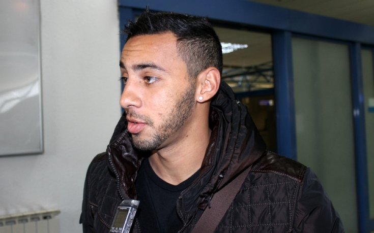 СНИМКИ: Бразилец кацна в София, почва с Левски