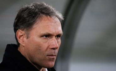 Марко ван Бастен: Зеедорф поема голям риск