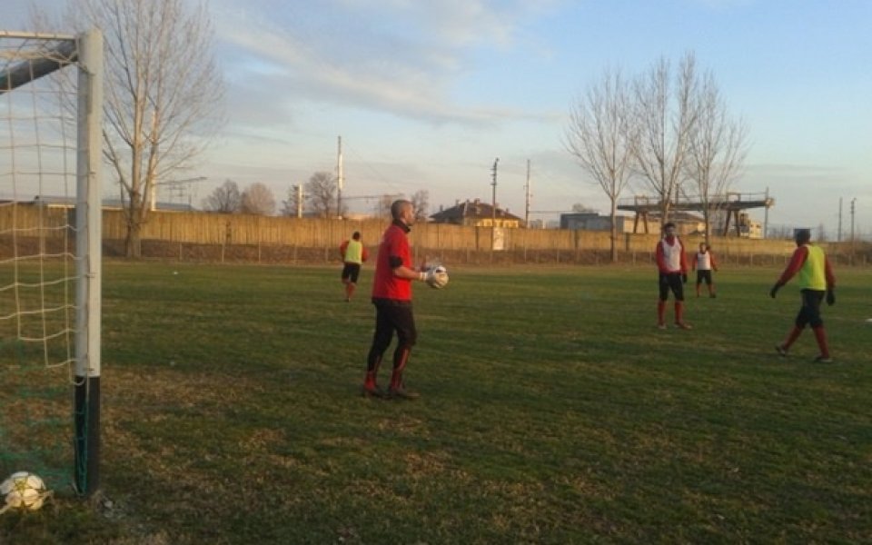 СНИМКИ: Локо Сф на лагер в Сандански