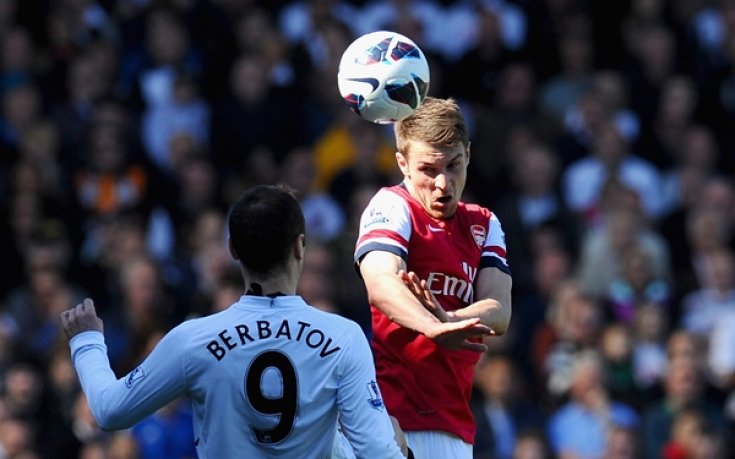 ВИДЕО: И Бербатов не успя да спре лидера Арсенал