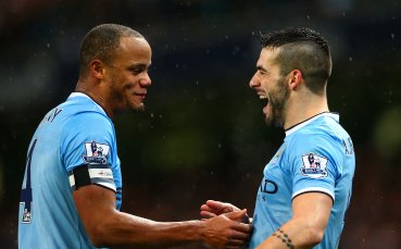 ВИДЕО: Как се забавляват в Ман Сити преди началото на тренировката?