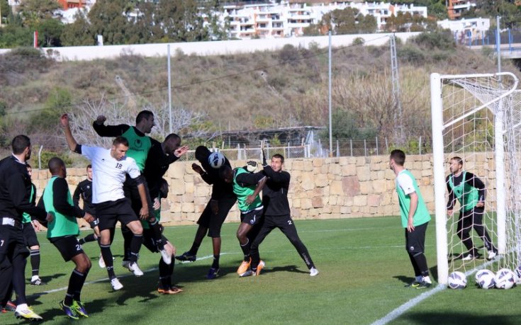 СНИМКИ: Локо Пд с Камбуров и Мендес в атака срещу Видеотон