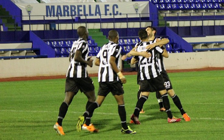 СНИМКИ: Локо Пд хиксира с унгарски евроучастник, недоволни от съдията