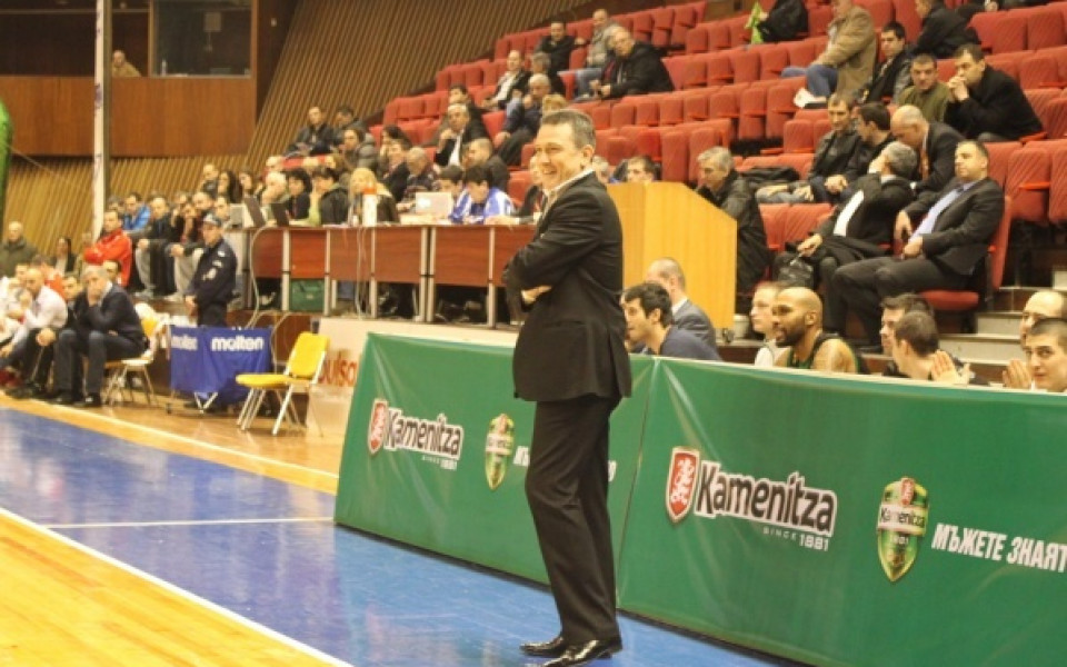 Седем българи и един македонец са кандидати за треньори в баскетбола