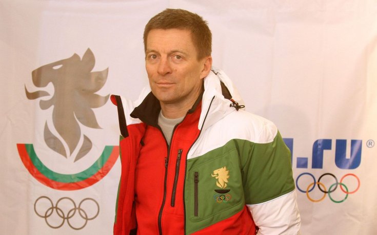 СНИМКИ: Александра и Виктор Жекови очаровани от спортните екипи за Сочи