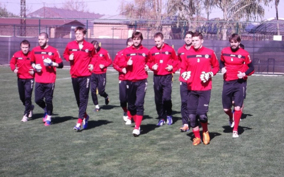 Локо Сф среща Унгария в контрола