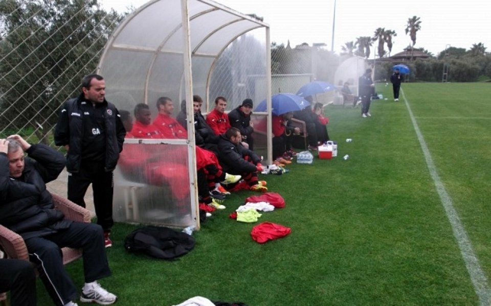 Грипът мъчи трима от Локо Сф