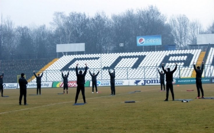 Стефанов: Вместо за стадион, държавата да даде пари на футболните центрове