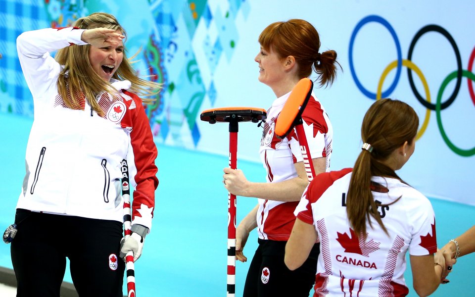Канада и Швеция е женският финал в кърлинга
