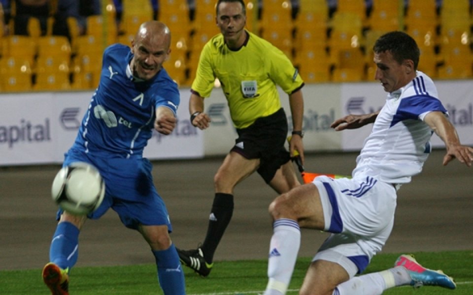 Договорът на Рамос с Левски се отлага