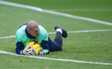 Валдес има предварителен договор с Монако, Ман Сити го изкушава