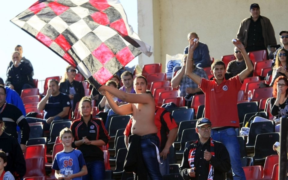 ДК одруса Локо Сф с 3 хиляди лева