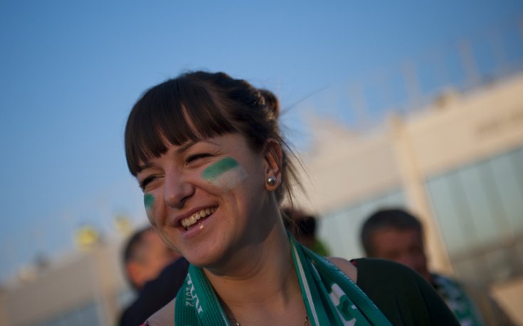 СНИМКИ: Феновете в приповдигнато настроение преди Лудогорец - Валенсия