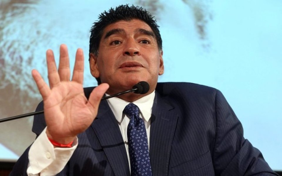 Марадона унизи вербално шефа на аржентинския футбол