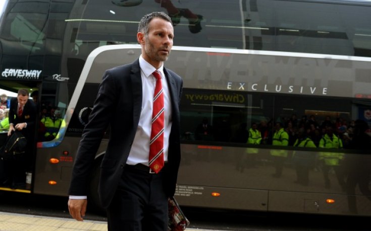 Райън Гигс още се чуди дали да продължи кариерата си