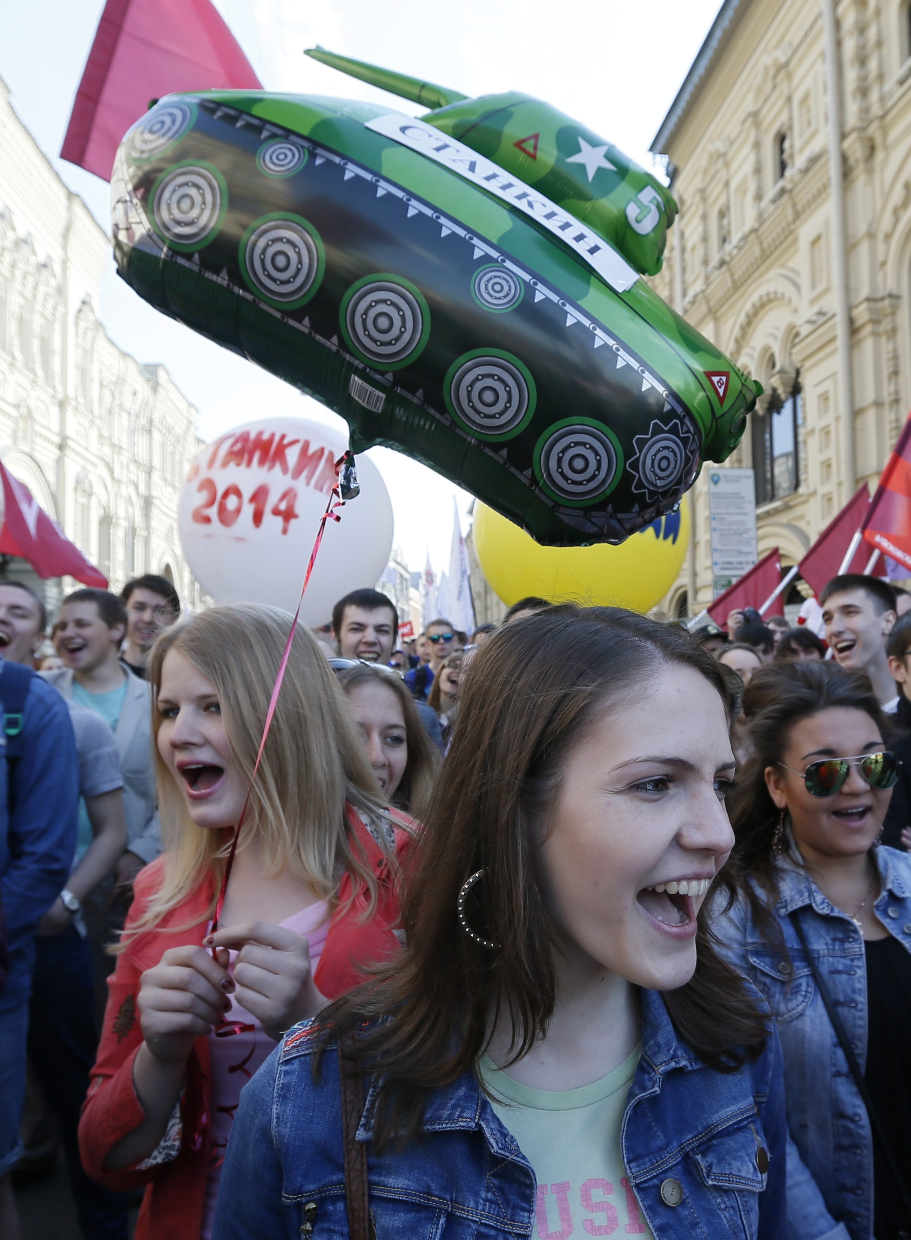 Първомайската демонстрация на профсъюзите се провежда на Червения площад за първи път от 2002 г. насам, а митинг на площада се е състоял за последен път през 1991 г.