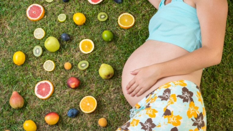 бременна жена бременност храна плодове бебе майка