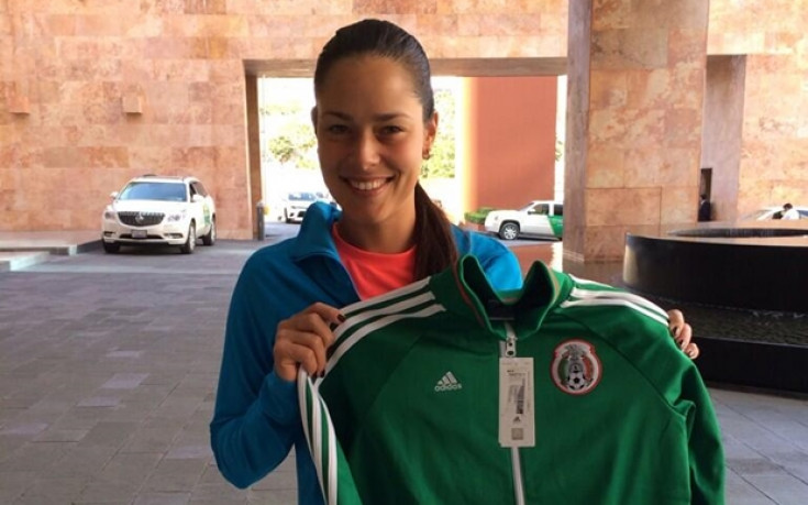 Ана Иванович готова за Световното по футбол