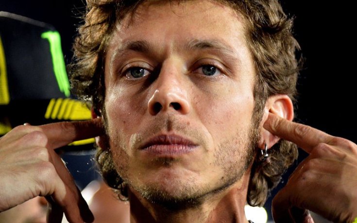 Валентино Роси остава в Ямаха