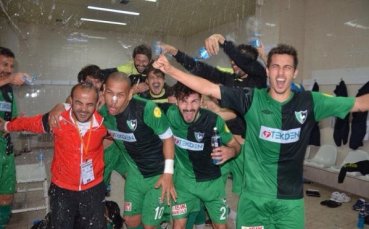 Йорданов вкара гол при равенство на Денизли