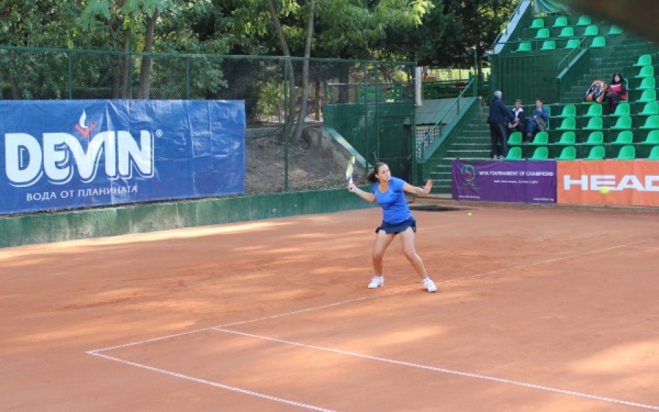 Вивиан Златанова на 1/4-финал в Ираклион