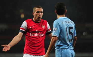 Подолски не е щастлив, че се налага да гледа отстрани