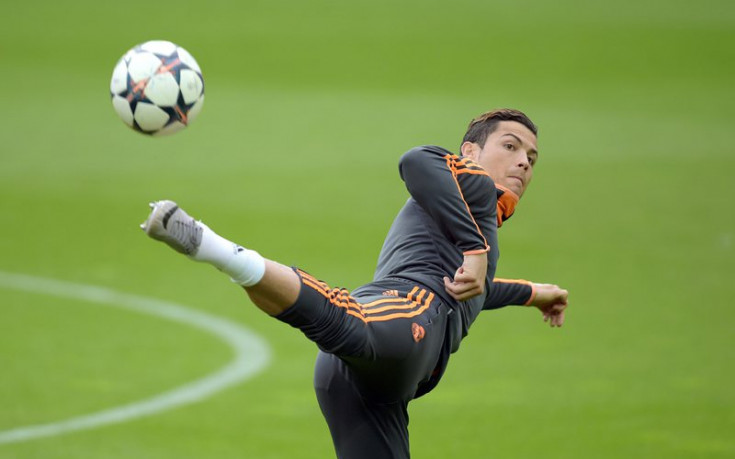 Кристиано Роналдо ще подкрепя Реал на „Местая“